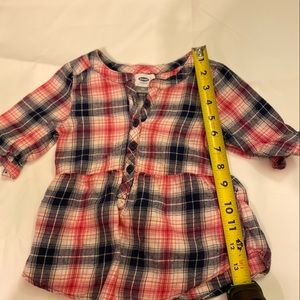 Old navy 3t plaid top!